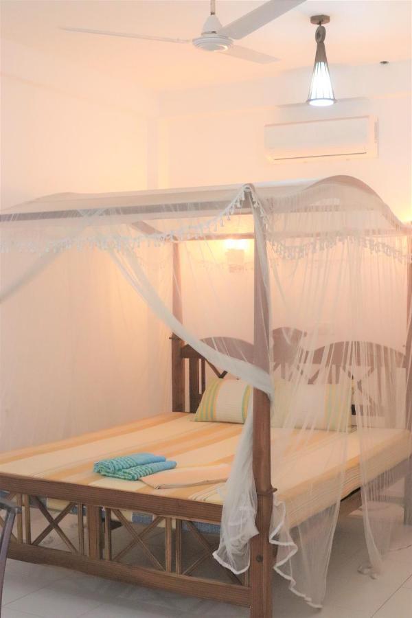 Long Beach Guest House Хикадува Екстериор снимка