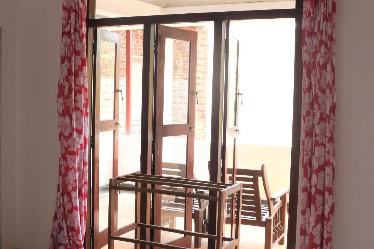 Long Beach Guest House Хикадува Екстериор снимка