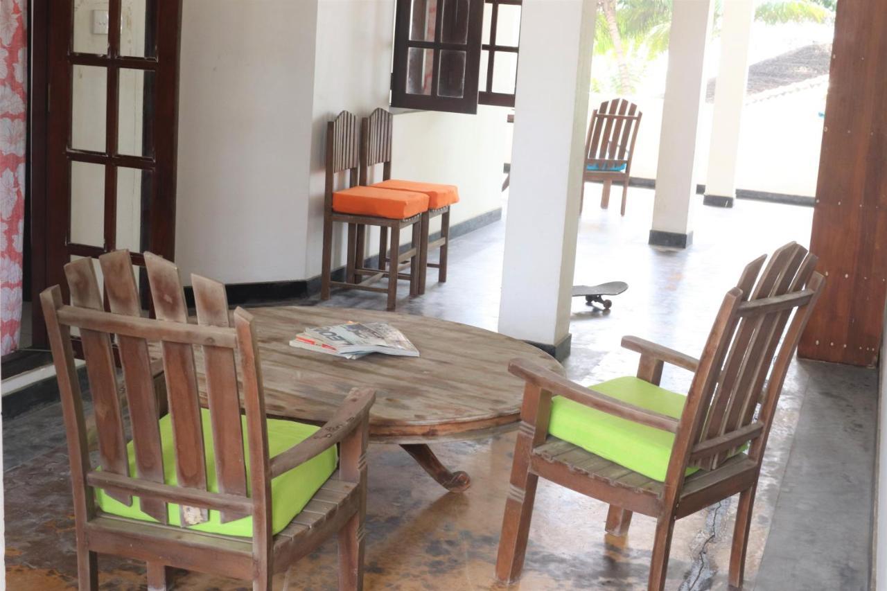 Long Beach Guest House Хикадува Екстериор снимка